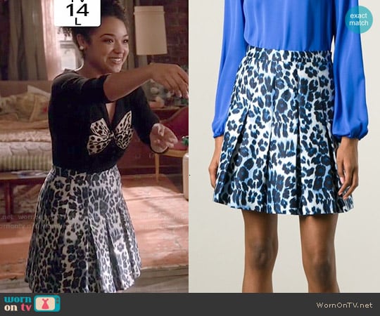 Diane von Furstneberg Leopard Print Skirt worn by Beth (Aisha Dee) on Chasing Life