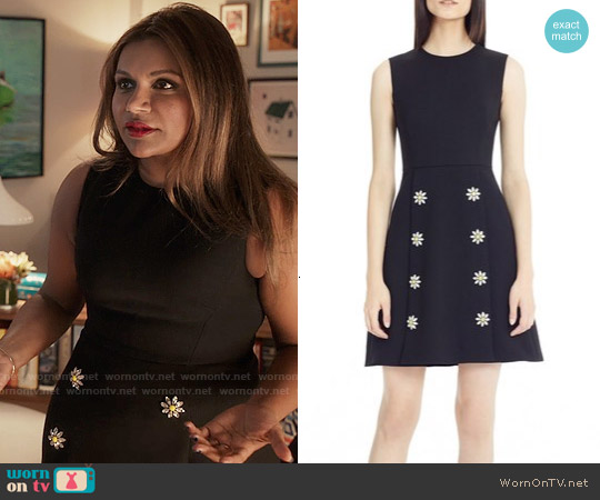 Dolce & Gabbana Daisy Crystal Button Wool Crepe Dress worn by Mindy Lahiri (Mindy Kaling) on The Mindy Project