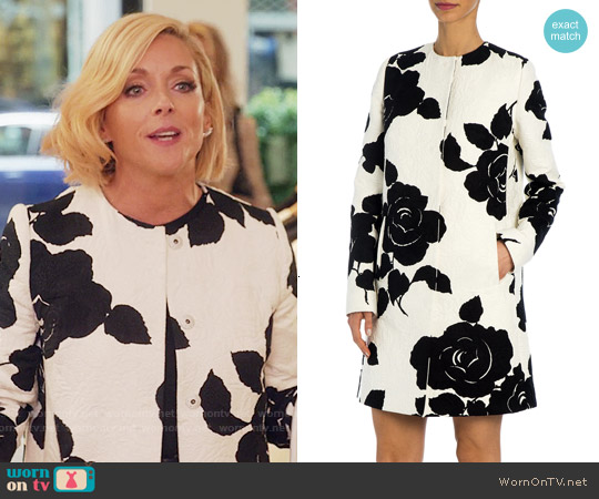 Dolce & Gabbana Rose Jacquard Coat worn by Jacqueline Voorhees (Jane Krakowski) on Unbreakable Kimmy Schmidt