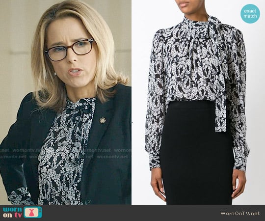 Dolce & Gabbana Wisteria Print Blouse worn by Elizabeth McCord (Téa Leoni) on Madam Secretary