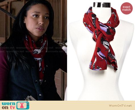 Echo Design Beacon's Bird Scarf in Rust worn by Kylie Bunbury on Twisted