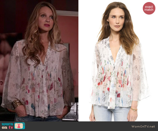 Elizabeth and James Kimono Tokyo Top worn by Beau Garrett on GG2D