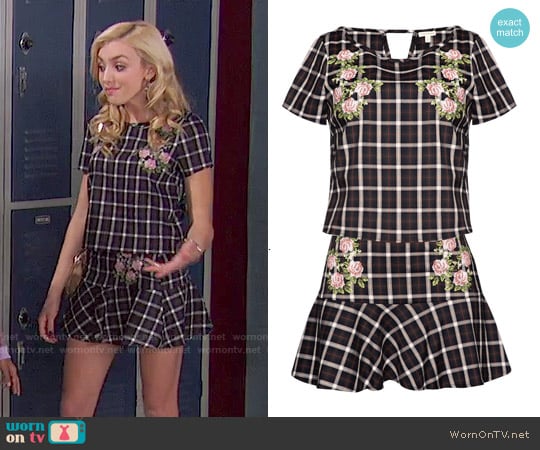 En Creme Plaid n Roses Matching Seperates worn by Emma Ross (Peyton List) on Jessie