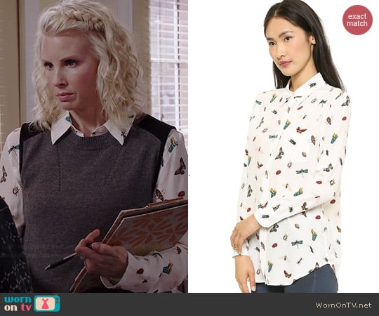 Equipment Reese Blouse in Nature worn by Monica Potter on Parenthood