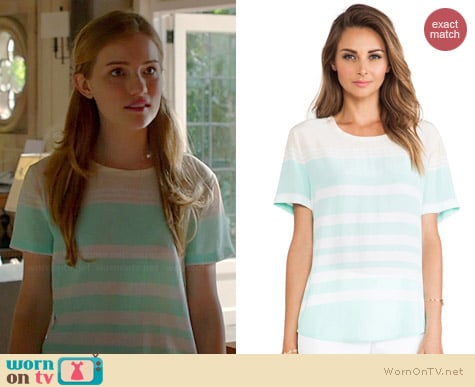 Equipment Riley Tee in Bleached Sand and Iced Green worn by Willa Fitzgerald on Royal Pains