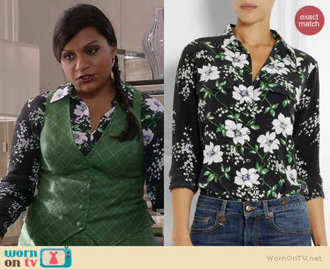 Equipment Slim Signature Floral Blouse worn by Mindy Kaling on The Mindy Project