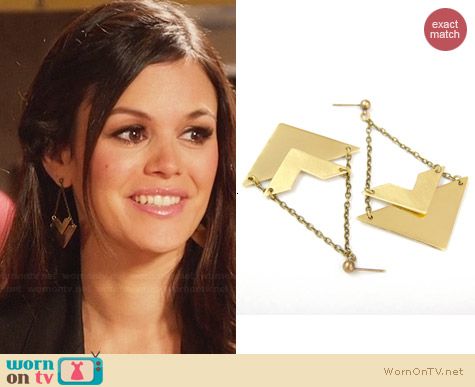 Verha Triangle Earrings worn by Rachel Bilson on Hart of Dixie