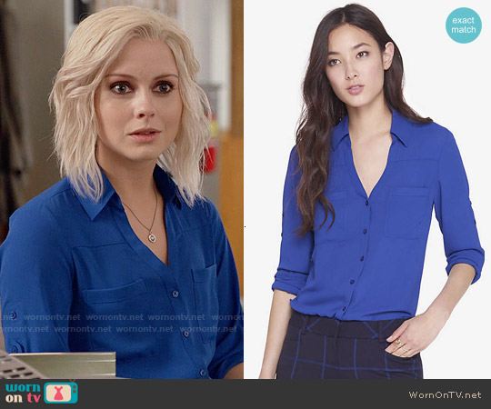 Express Slim Fit Convertible Sleeve Portofino Shirt in Blue worn by Liv Moore (Rose McIver) on iZombie