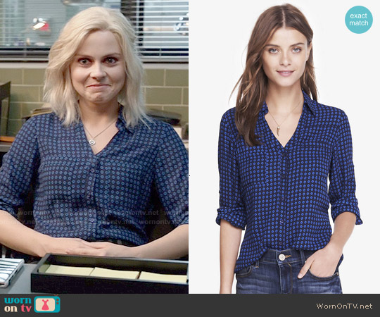 Express Blue Diamond Convertible Sleeve Portofino Shirt worn by Liv Moore (Rose McIver) on iZombie