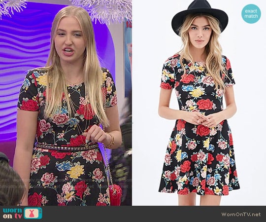 Forever 21 Floral Printed Skater Dress worn by Marisa (Veronica Dunne) on KC Undercover