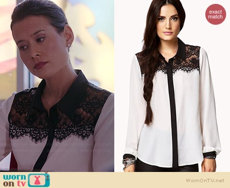 Forever Lace Yoke Contrast Blouse worn by Shi Ne Nielson on Chasing Life