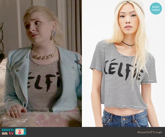 Forever 21 Striped Célfie Graphic Tee worn by Chanel #5 (Abigail Breslin) on Scream Queens