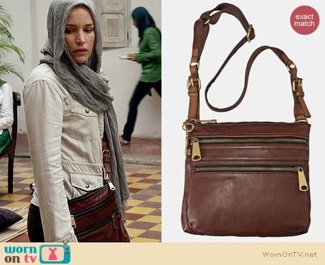 Fossil Explorer Crossbody Bag in Espresso worn by Piper Perabo on Covert Affairs