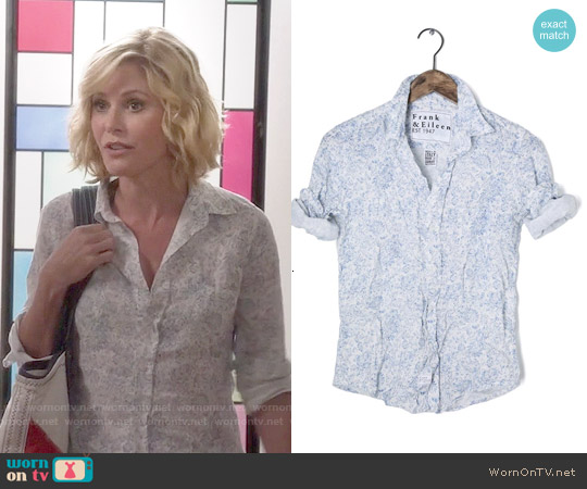 Frank & Eileen Floral Linen Shirt worn by Claire Dunphy (Julie Bowen) on Modern Family