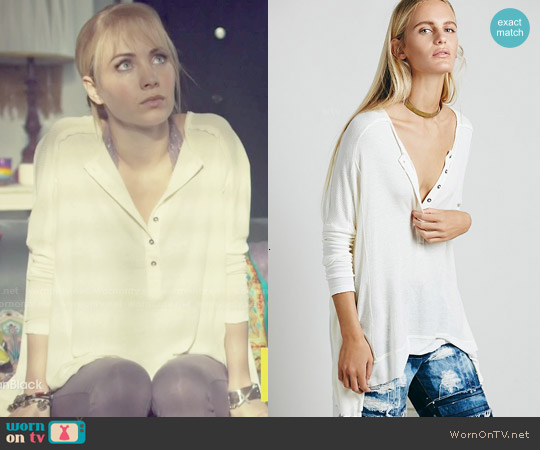 Free People Benedict Henley in Cream worn by Shay (Ksenia Solo) on Orphan Black