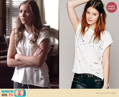 Free People Destroyed Muscle Tee worn by Lennon Stella on Nashville