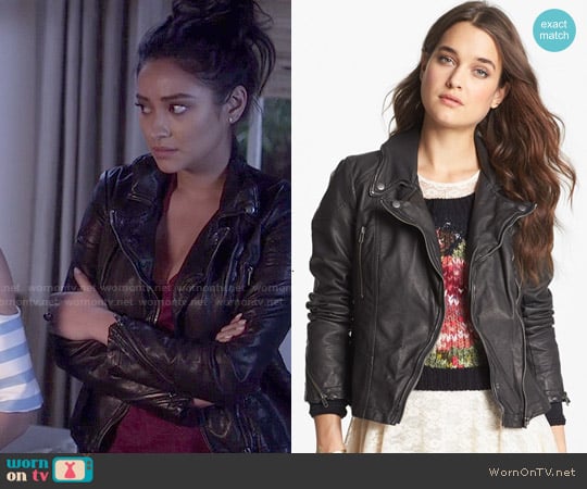 Free People Distressed Faux Leather Moto Jacket worn by Emily Fields (Shay Mitchell) on Pretty Little Liars