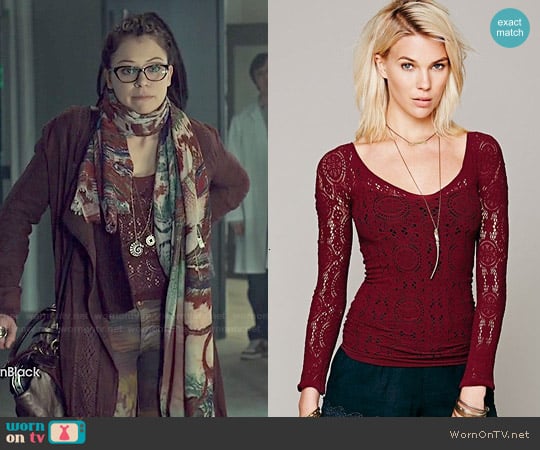 Free People Intimately Long Sleeve Vneck Seamless Top worn by Cosima Niehaus (Tatiana Maslany) on Orphan Black