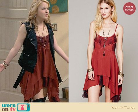 Free People Pieced Lace Tunic Slip in Cayenne worn by Taylor Spietler on Melissa & Joey