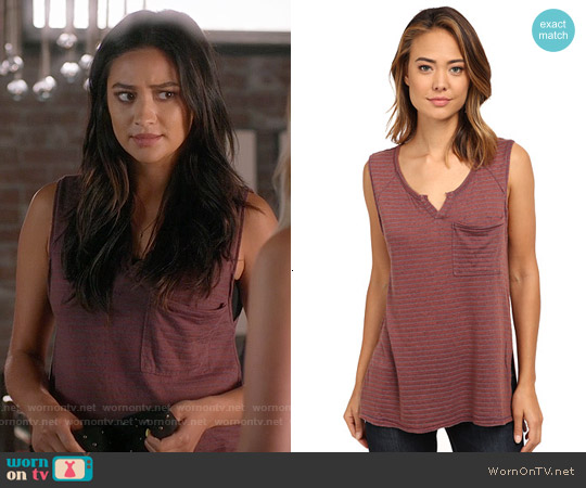 Free People Weekend Warrior Stripe Tank in Brick worn by Emily Fields (Shay Mitchell) on Pretty Little Liars