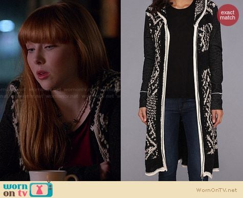 Free People White Moon Cardigan worn by Molly Quinn on Castle