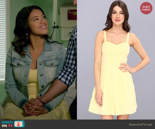 French Connection Monaco Breeze Dress in Beach Club worn by Gina Rodriguez on Jane the Virgin