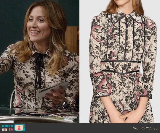 Gucci Herbarium Snake Print Blouse worn by Maura Isles (Sasha Alexander) on Rizzoli and Isles