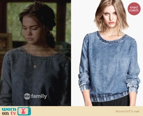 H&M Denim Blouse worn by Maia Mitchell on The Fosters