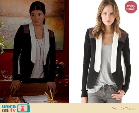 Happy Endings Fashion: Pencey Standard Warrior Blazer worn by Casey Wilson