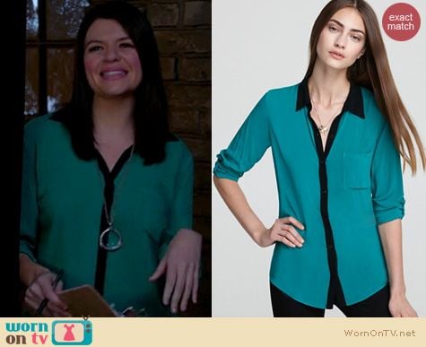 Happy Endings Fashion: Splendid Contrast collar shirt worn by Casey Wilson