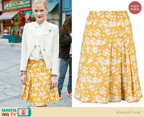 Hart of Dixie Fashion: Akris Punto yellow pleated skirt worn by Jaime King