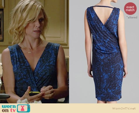 Helmut Lang Resid Print Jersey Dress worn by Julie Bowen on Modern Family