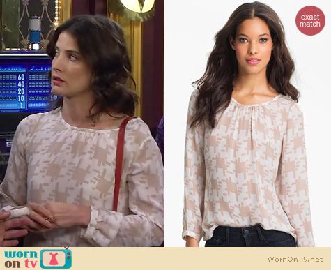 HIMYM Fashion: Joie Robinson top worn by Cobie Smulders