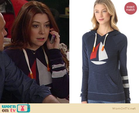 HIMYM Fashion: Sundry pullover with sail boat worn by Alyson Hannigan