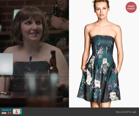 H&M Floral Bandeau Dress worn by Hannah Horvath (Lena Dunham) on Girls