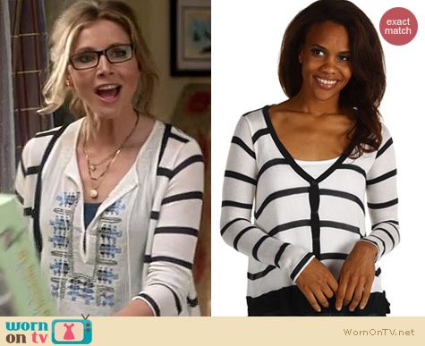 How To Live With Your Parents Fashion: Splendid Harbor Stripe cardigan worn by Sarah Chalke