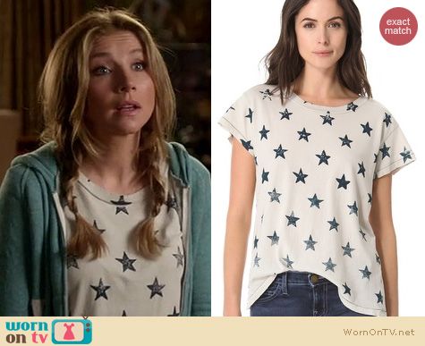 HTLWYP Fashion: Current Elliot star tee worn by Sarah Chalke