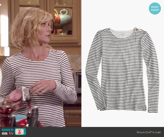 J. Crew Long Sleeve Striped Painter T-shirt worn by Claire Dunphy (Julie Bowen) on Modern Family