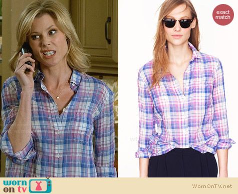 J. Crew Crinkle Boy Shirt in Orchid Plaid worn by Julie Bowen on Modern Family