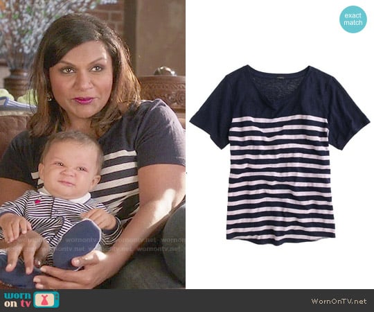 J. Crew Linen Striped T-shirt in Navy Semi Bleach worn by Mindy Lahiri (Mindy Kaling) on The Mindy Project