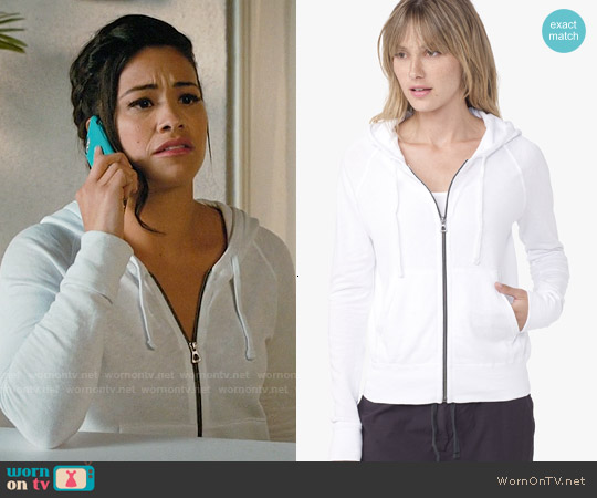 James Perse Vintage Fleece Hoodie in White worn by Jane Villanueva (Gina Rodriguez) on Jane the Virgin