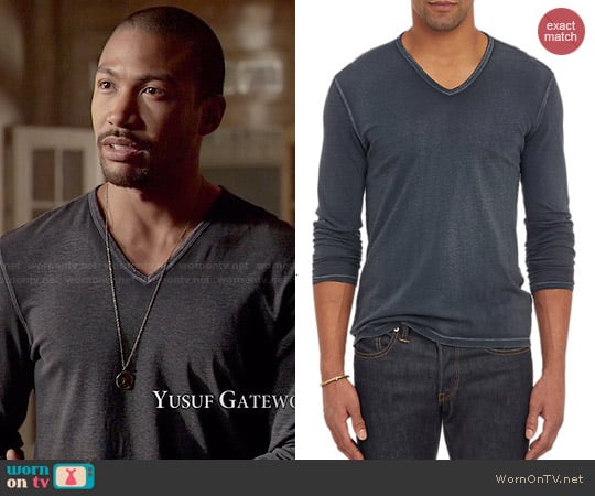 John Varvatos Reverse Print Long Sleeve V-neck T-shirt worn by Marcel Gerard (Charles Michael Davis) on The Originals