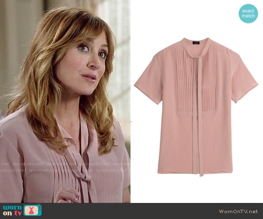 Joseph Silk Crepe Top worn by Maura Isles (Sasha Alexander) on Rizzoli and Isles