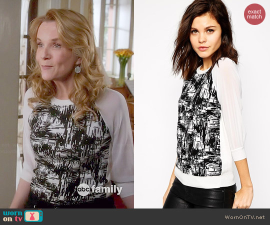 Karen Millen Knitted Top in Brushstroke Check worn by Kathryn Kennish (Lea Thompson) on Switched at Birth