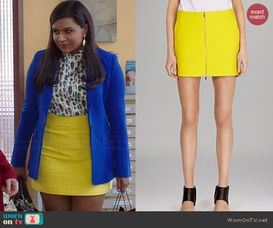 Karen Millen Texture Zip Front Skirt worn by Mindy Kaling on The Mindy Project