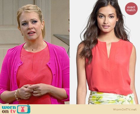 Kate Spade Gemma Top in Geranium worn by Melissa Joan Hart on Melissa & Joey