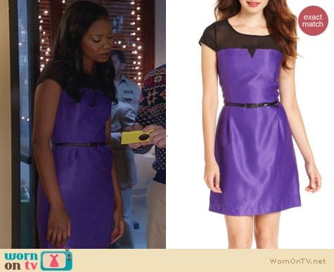 Kensie Short Sleeve Scoopneck Dress in Purple worn by Xosha Roquemore on The Mindy Project