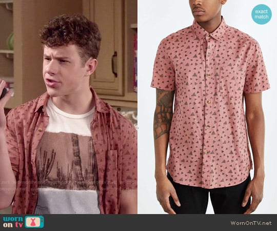 Koto Short Sleeve Triangle Breezy Button Dow worn by Luke Dunphy (Nolan Gould) on Modern Family