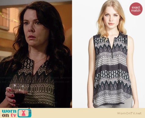 L'Agence Print Satin Blouse worn by Lauren Graham on Parenthood