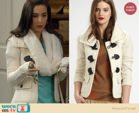 Last Man Standing Fashion: Burberry Brit White Toggle Coat worn by Molly Ephraim